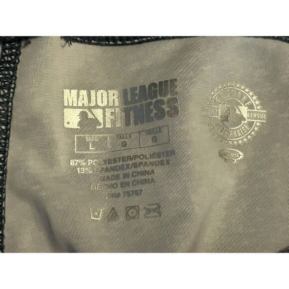 Chicago Cubs Major League Fitness Women’s Leggings L MLB Baseball EUC - Picture 9 of 16